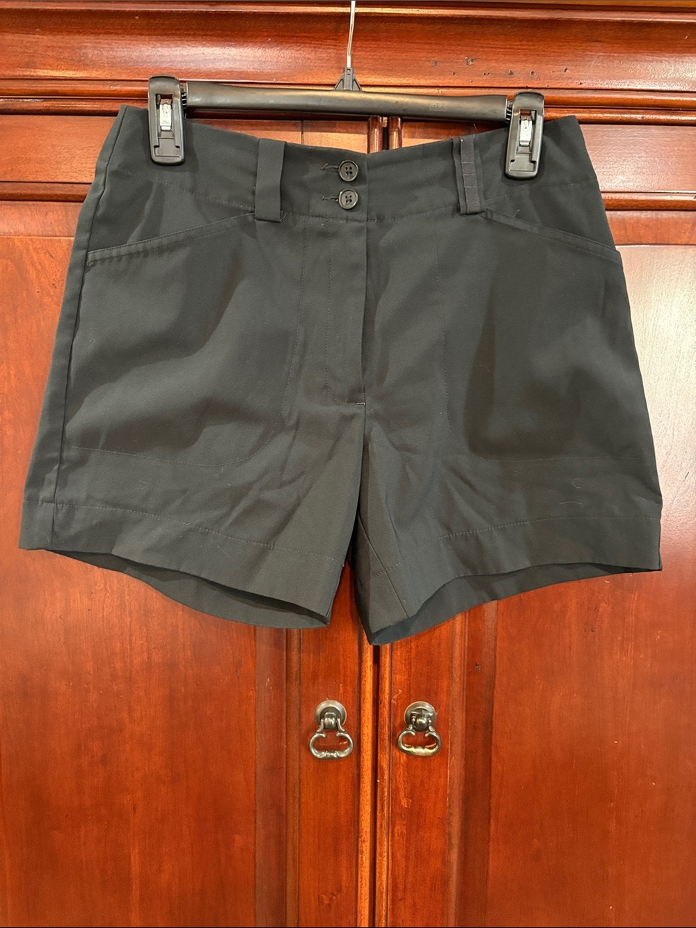 Nike Women’s Black Stretch Golf Shorts